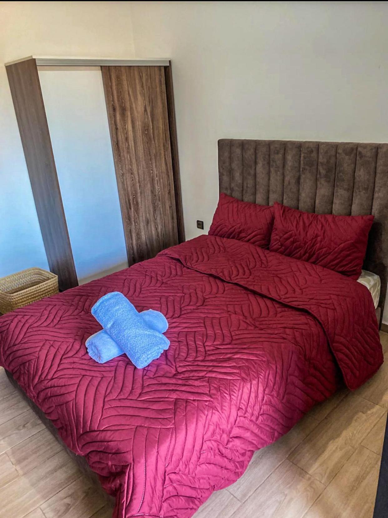 Apartment Noor 5 *